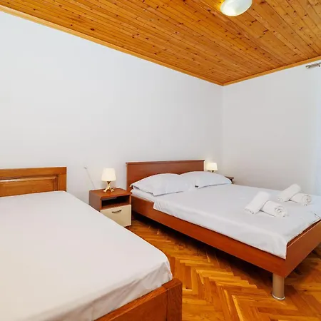 Mima Appartement Lopar